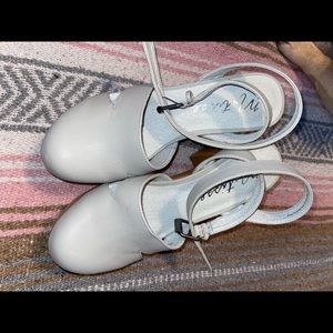 Matisse wooden sole clog style heels, sz 8